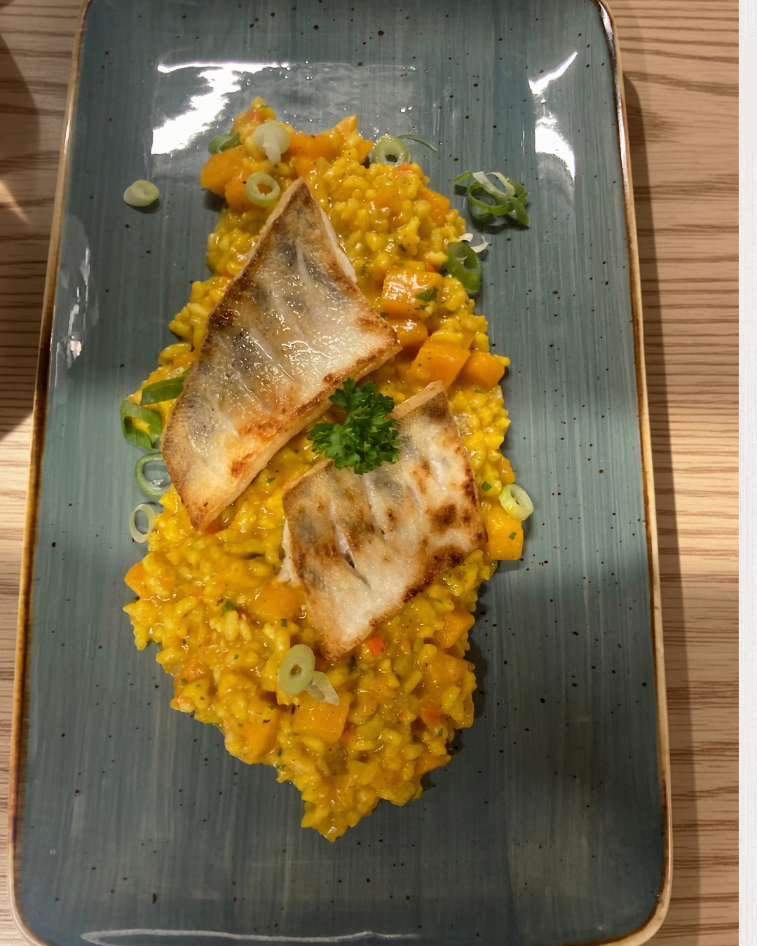 Gebratenes Fischfilet auf Kürbisrisotto bei Da Amici